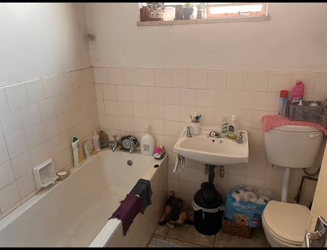 1 BEDROOM APARTMENT FOR SALE IN FLORIDA LAKE